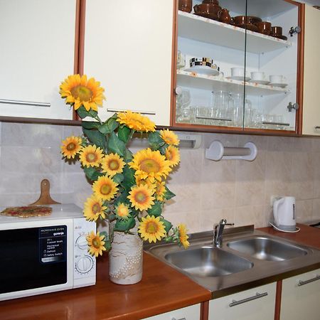 Apartments Cvitini Dvori Garjak Vrlika Εξωτερικό φωτογραφία