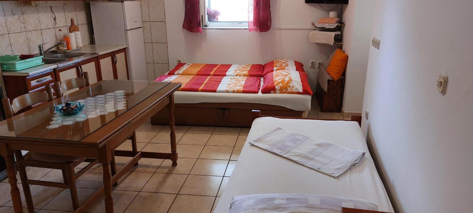 Apartments Cvitini Dvori Garjak Vrlika Εξωτερικό φωτογραφία
