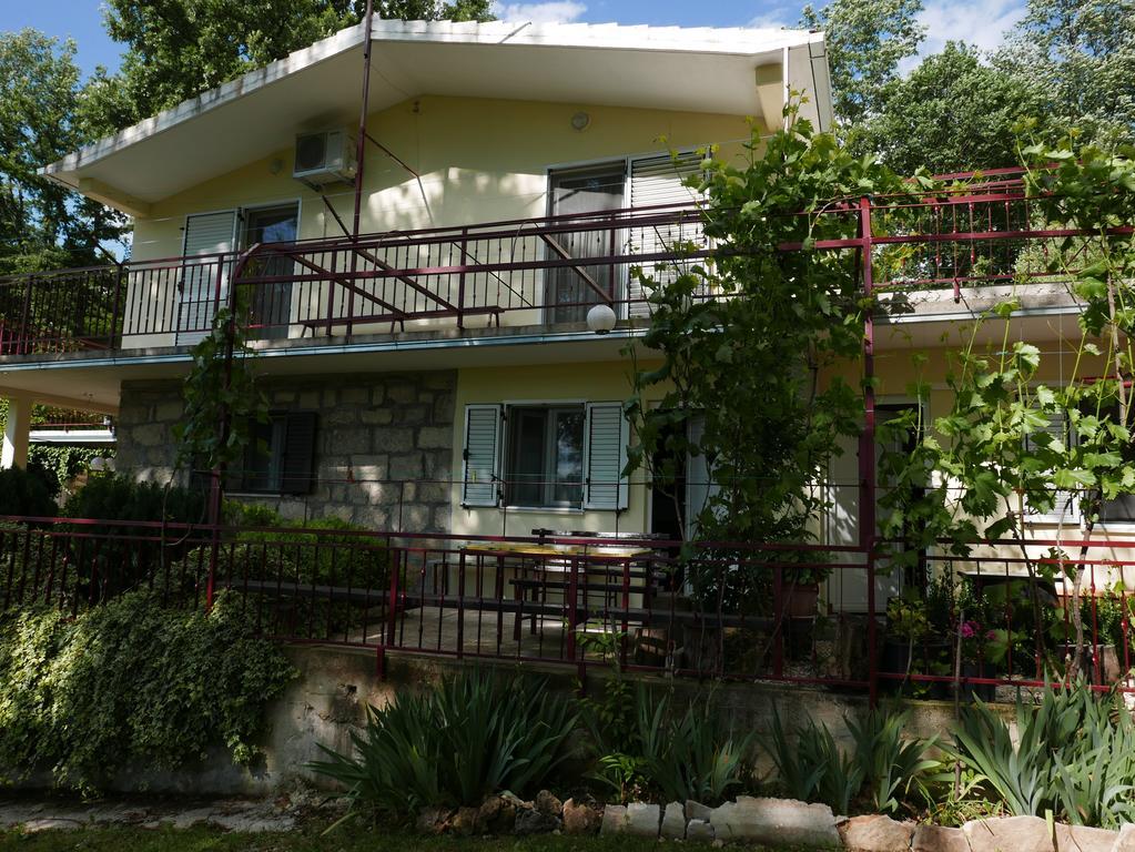 Apartments Cvitini Dvori Garjak Vrlika Εξωτερικό φωτογραφία